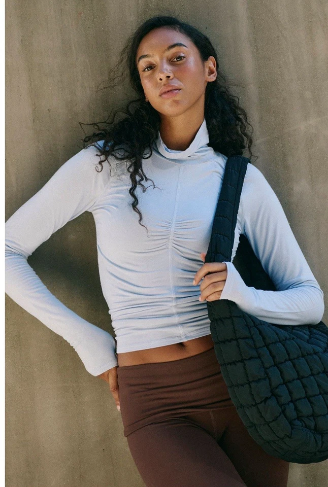 NUEVO CON ETIQUETAS MOVIMIENTO FP por FREE PEOPLE Barre Ninguna Capa TOP XS GRIS HIELO Foto 4 de 4