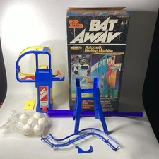 Vintage 1978 REMCO Reggie Jackson BAT AWAY Baseball Pitching Toy No. 606