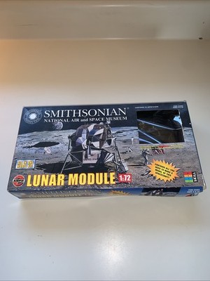Lunar module 1:72 scale Smithsonian Airfix 3085 All In One Model Kit Vntg sealed