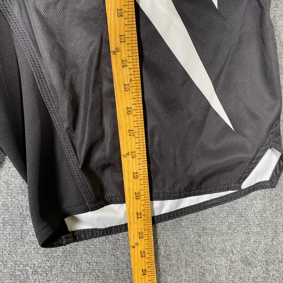 Pantalones Cortos Venum Fight Para Hombres XL MMA Entrenamiento de Agarre UFC Equipo Ligero Negro Blanco Foto 3 de 4