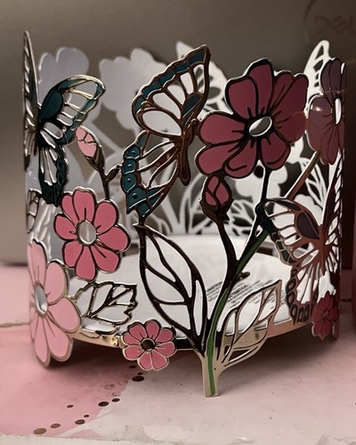 Bath&Body Works 🌸🌺🌷🦋Butterflies In The Garden🌸🌺🌷🦋 3 Wick Candle Holder - Picture 1 of 5