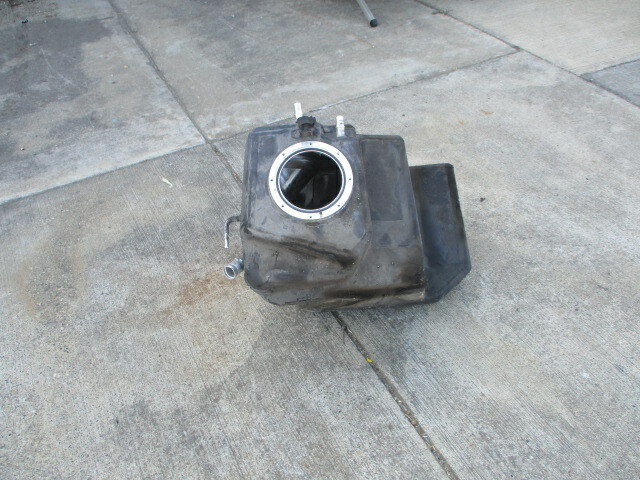 Ferrari 458 Spider - RH Fuel Tank - P/N 276666