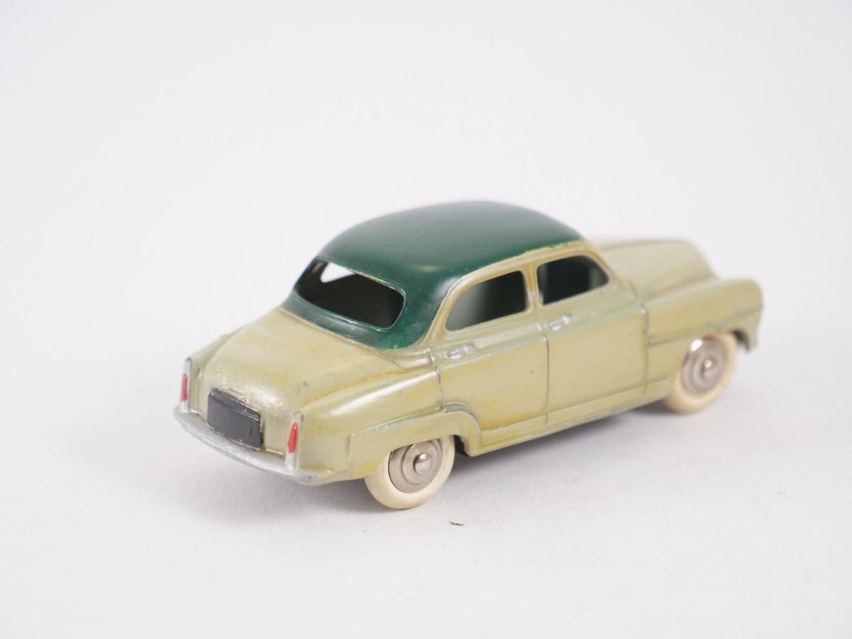 Dinky Toys Simca Aronde réf 24U - Collection