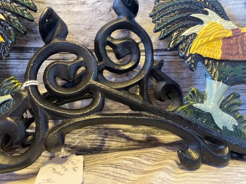 2 Vintage Cast Iron Rooster Chicken Hanging Plant Wall Brace Bracket Shelf 25/44 - Picture 6 of 9