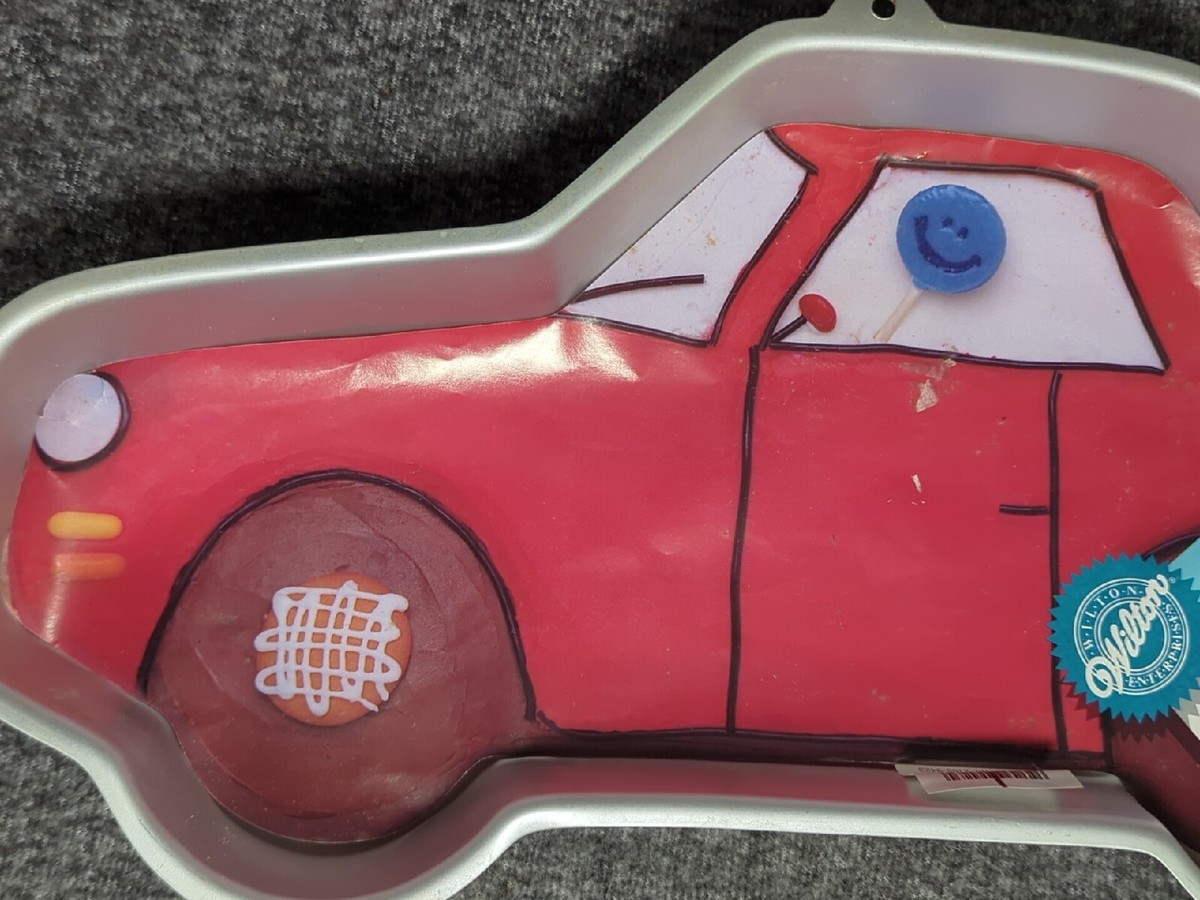 Wilton Sports Car Birthday Cake Pan Aluminum Vintage 1989