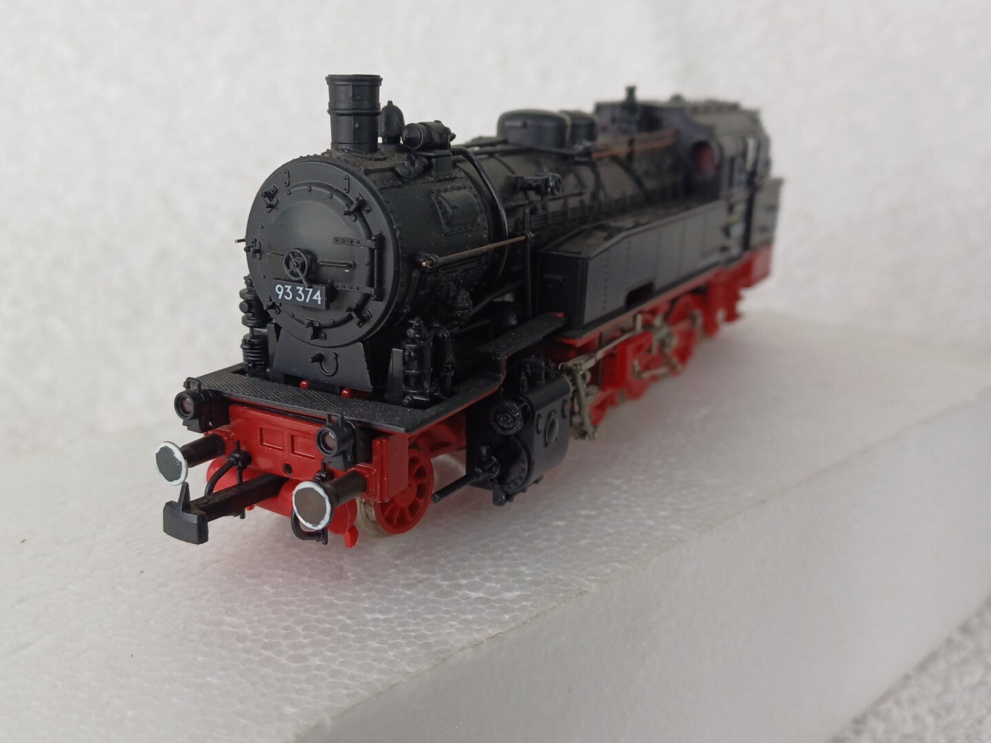 Picture 9 of 12