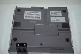 Nintendo NES Console Super Mario Bros Tetris 2 Controllers AC Adapter