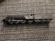 Bachmann 31-553 Class V2 Locomotive BR Black No’60802’ Weathered - Ref Z30