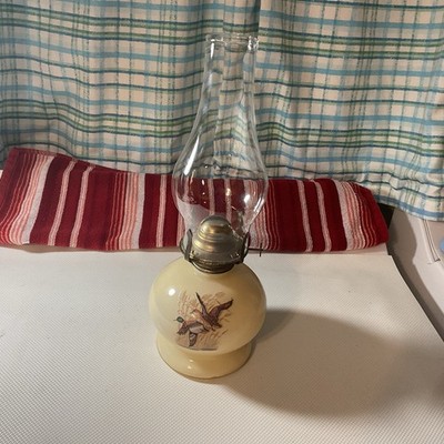 VTG Lamplight Farms Mallard Duck Porcelain Oil Lamp Kerosene Clear Glass Chimney