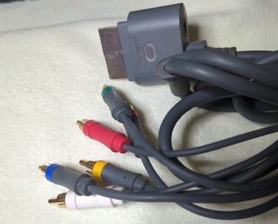 Official Xbox 360 Component HD AV Cable with Optical out connection 
