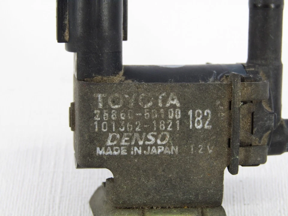 2000-2006 Toyota Tundra Vacuum Switch Valve 25860-50100 OEM - Image 2 of 4