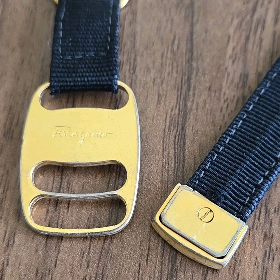 Cinturón De Colección Salvatore Ferragamo Vara Cinta Hebilla Cadena Dorado Negro Talla S 28" Foto 3 de 4