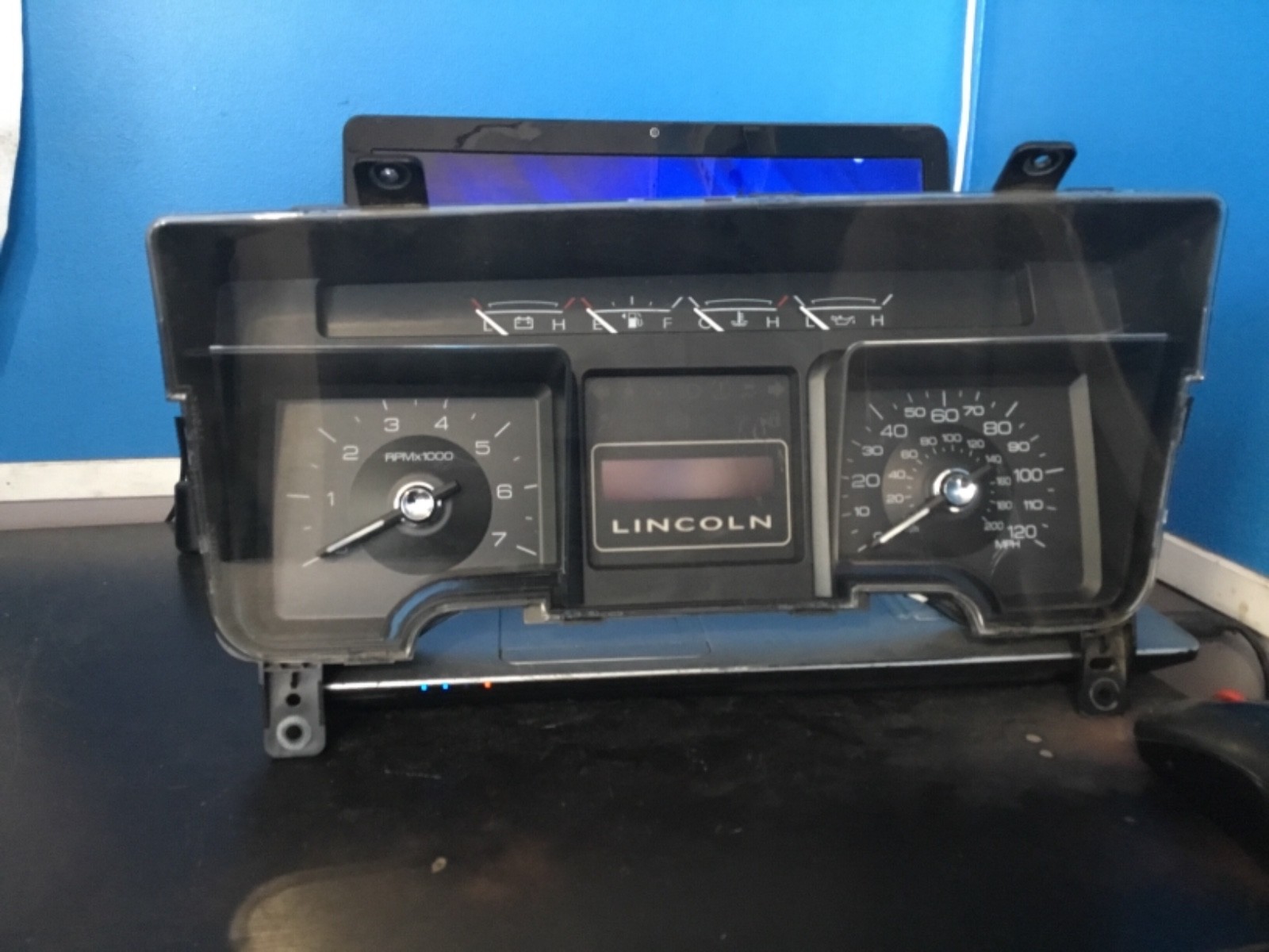 Picture 1 of 5