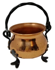 Vintage Mini Hammered Copper 3 Footed Cauldron Pot Wrought Iron Handle Miniature