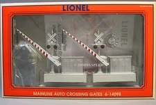 LIONEL MAINLINE AUTO CROSSING GATES train intersection o gauge sign road 6-14098