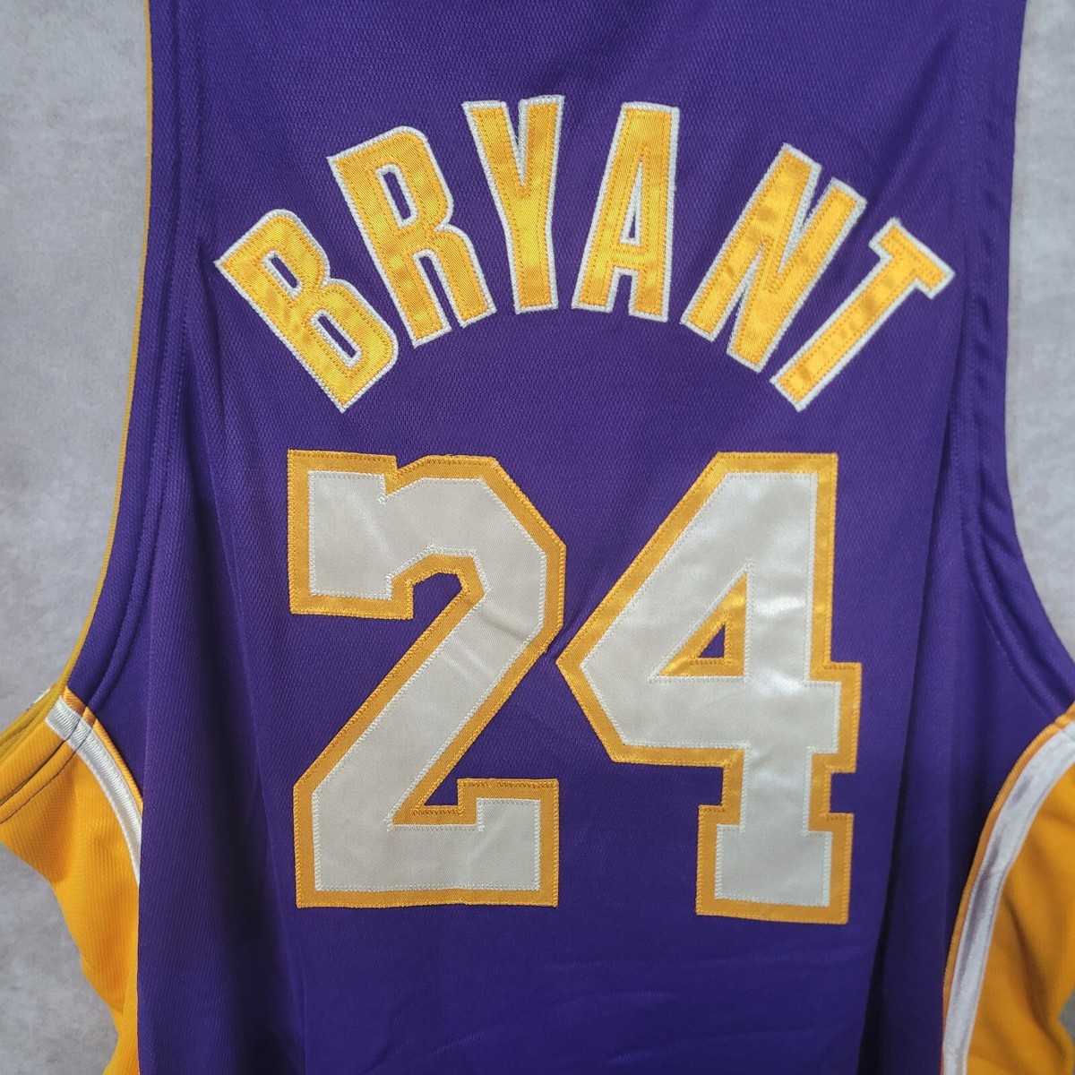 Vintage Reebok Los Angeles Lakers Kobe Bryant 24 Purple