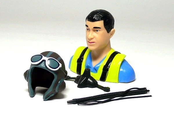 RC Hobby Airplane 68x57mm 1/7 Yellow Warplane Pilot Model PF228 - Image 2 of 2