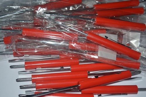 Pocket Screwdriver With Magnet