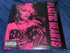 Miley Cyrus Signed Vinyl Album Plastic Hearts With Proof