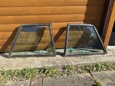 Jaguar XJS Quarter Glass With Gasket Seal And Original Stickers ?