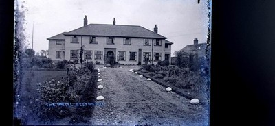 GLASNEGATIV großes HAUS BESTHORPE HOSTEL NORFOLK um 1915 4,5'' x 6,5
