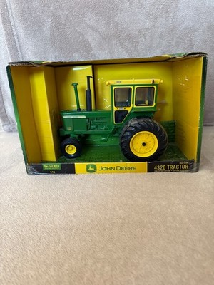 ERTL 1/16  John Deere 4320 with Hiniker Cab