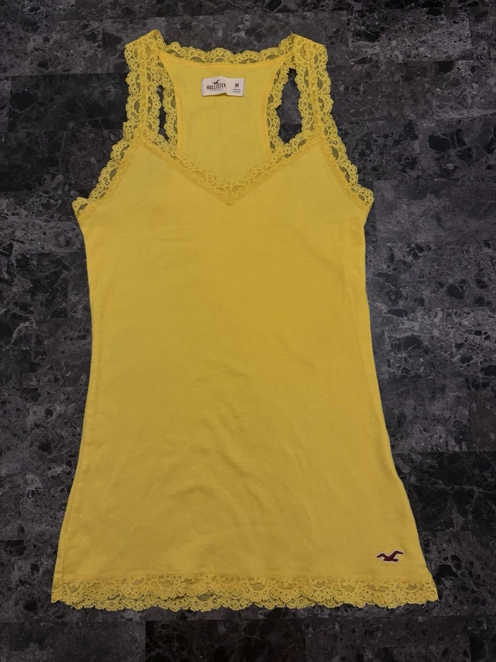 Hollister Lace Trim Tank Top Medium Butter Yellow Cami Y2K Fairycore Vintage - Image 3 of 4