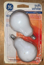 LOT OF 4 -GE 40w Soft White Ceiling Fan Bulbs Candelabra Base A15 230 Lumens