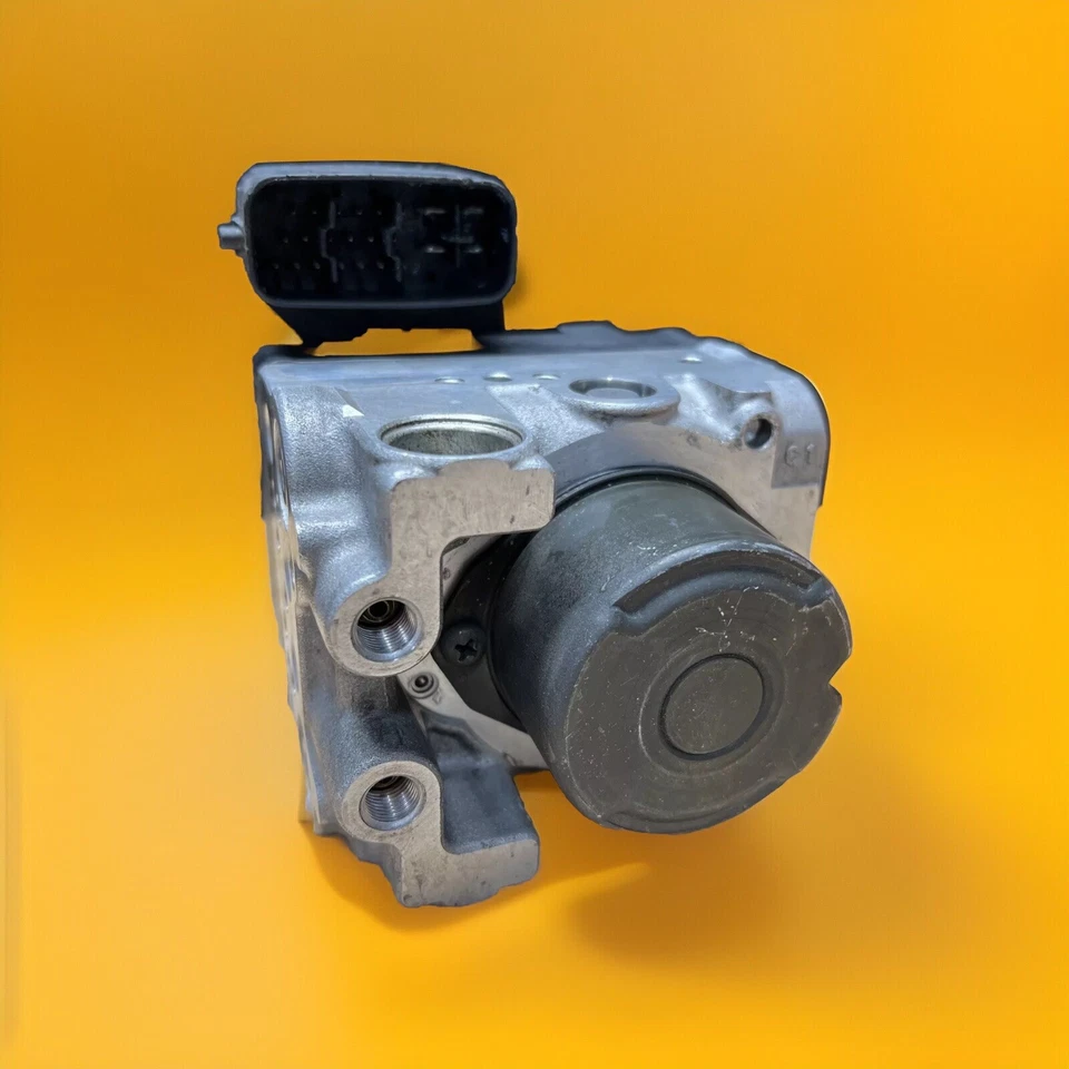 Módulo de bomba de freno ABS reacondicionado Toyota Highlander 2001-2003 | 44510-48020 Foto 3 de 4