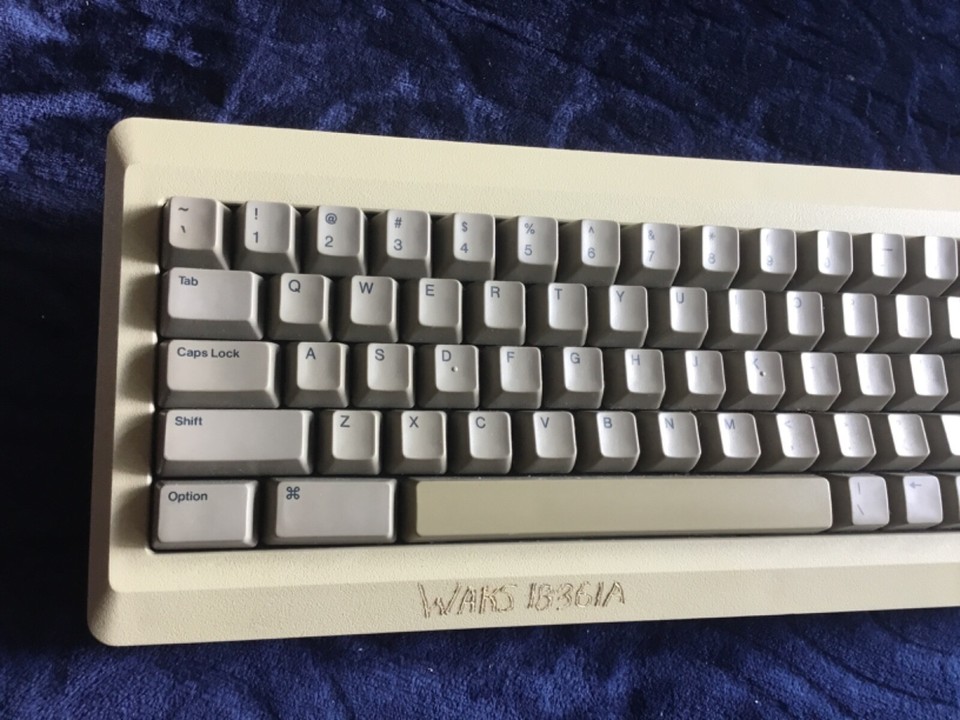 Vintage Original Apple Computer Macintosh Plus Keyboard M0110A - GT18 ...