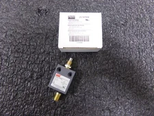 DAYTON 12T950, Plunger General Purpose Limit Switch; Location: Top, (TJ)