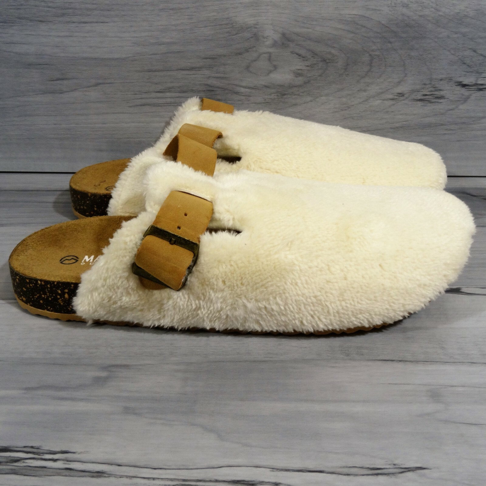 Magellan Outdoors White Faux Fur 