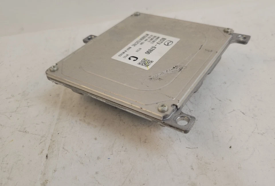 OEM 2019-2022 Mazda 3 LED Computer Module Control Light Controller - Image 4 of 4