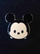 Disney Tsum Tsum Mystery Pin Mickey