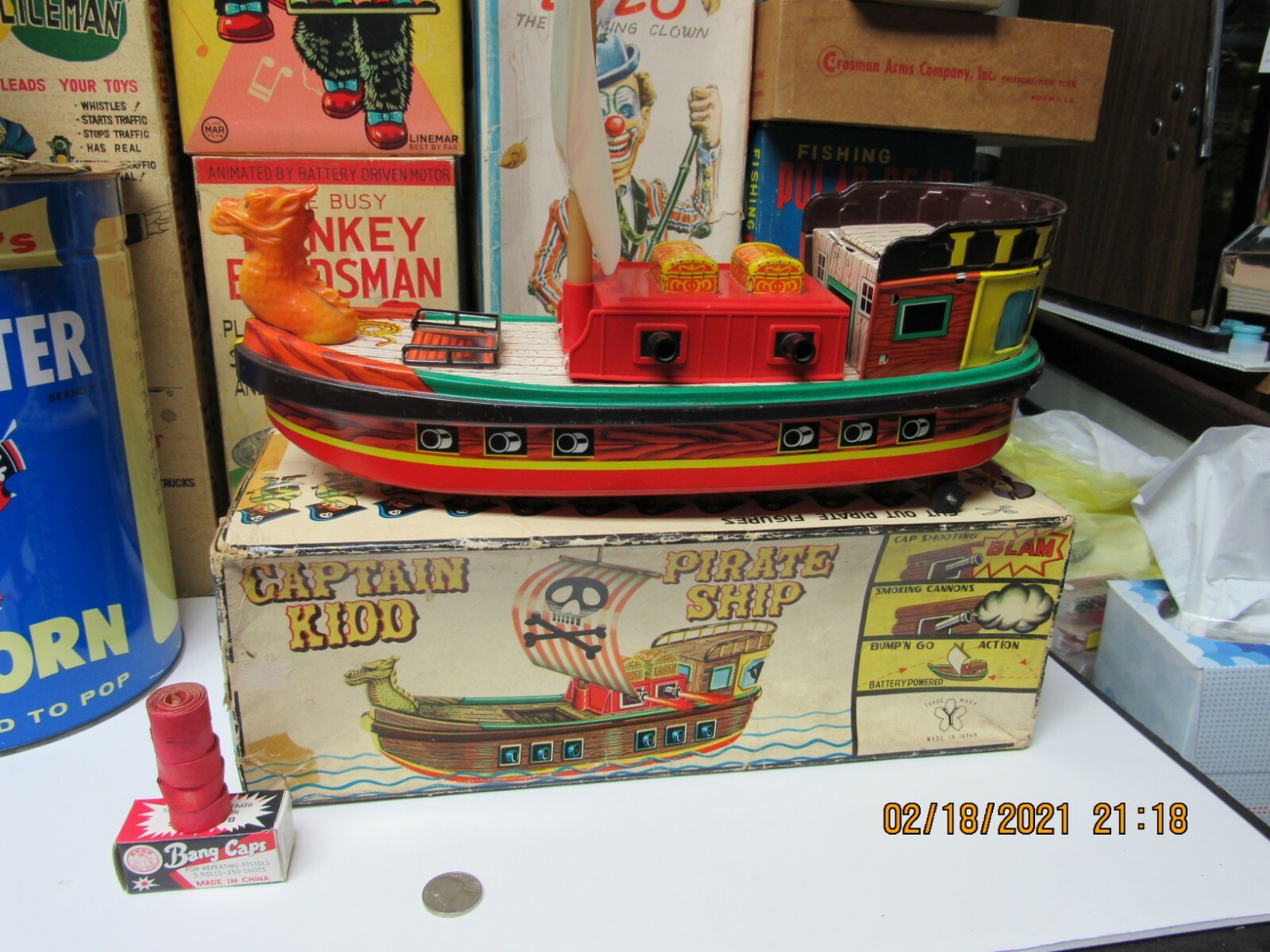 CAPTAIN KIDD PIRATE SHIP TIN BATTERY OPERATED IN BOX W/ INSERTS WORKS JAPAN 50s 