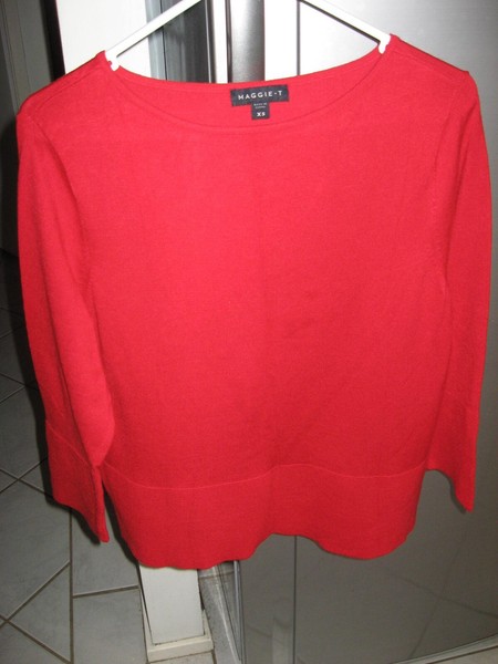 MAGGIE T RED 3/4 SLEEVE JUMPER WITH WIDE KNIT BANDS AND CUFFS SIZE XS