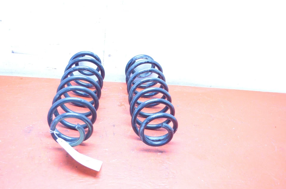 10-14 VOLKSWAGEN GOLF TRACCIÓN DELANTERA TRASERO DERECHO/IZQUIERDO JUEGO DE MUELLES HELICOIDALES OEM Foto 2 de 4