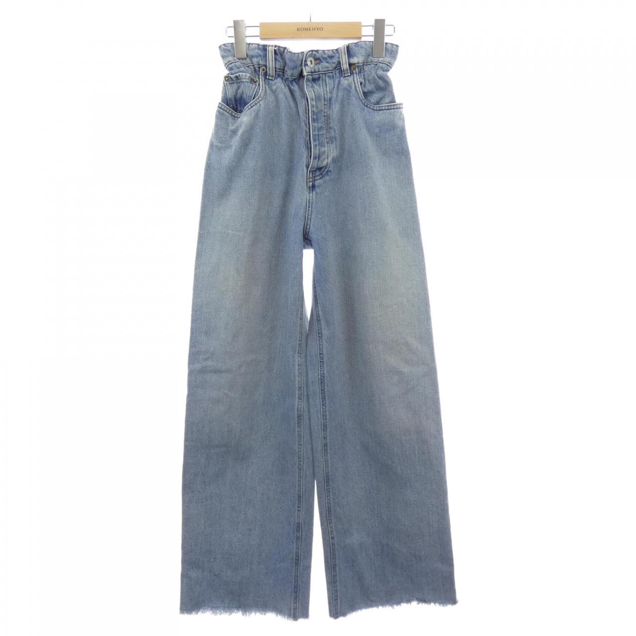 Authentic Miu Miu Iconic Denim Jeans GWP333 1SXP #230-000-265-8949
