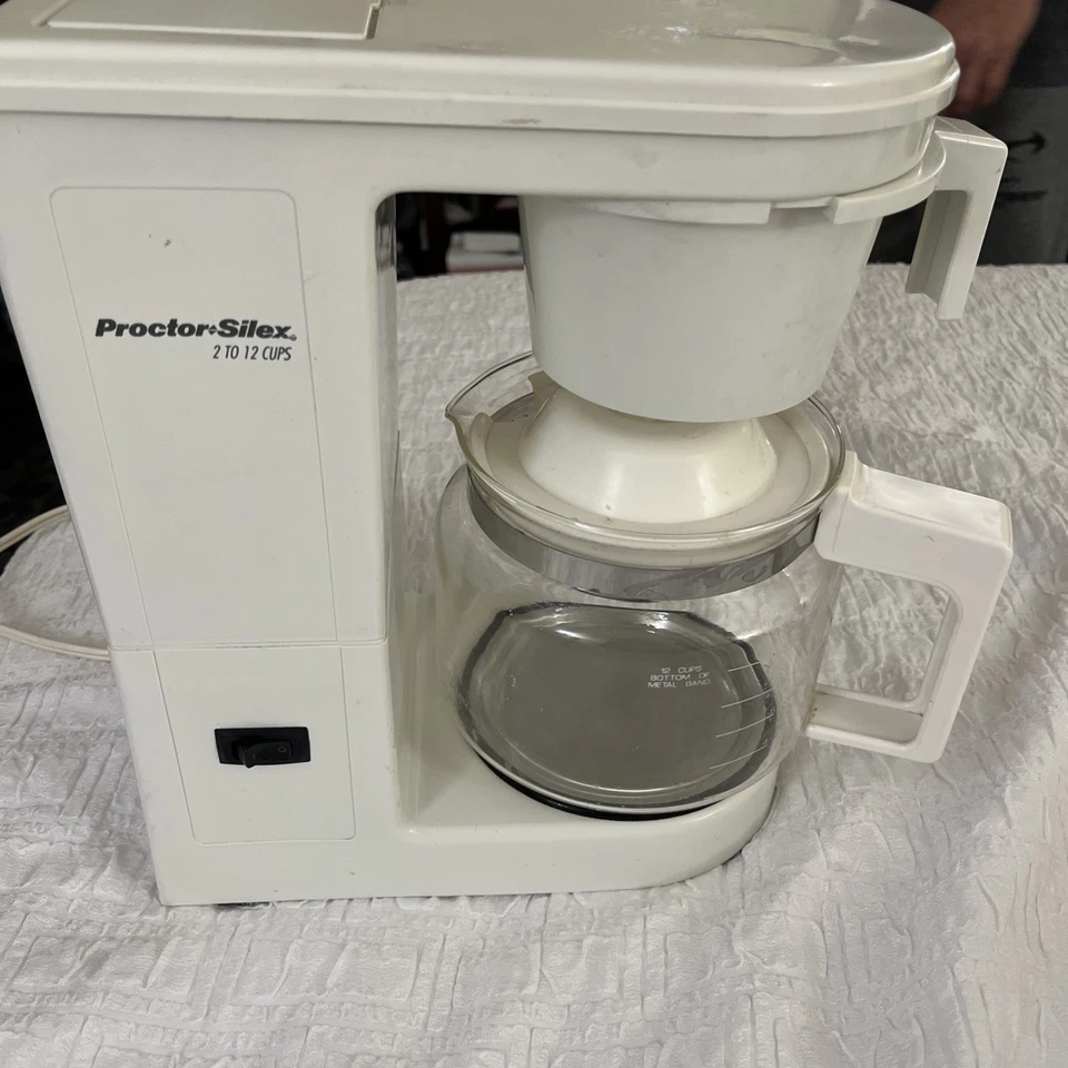 Vintage Proctor Silex 2-12 Cup Drip Coffee Maker model A607A White Tested Works - Image 4 of 4