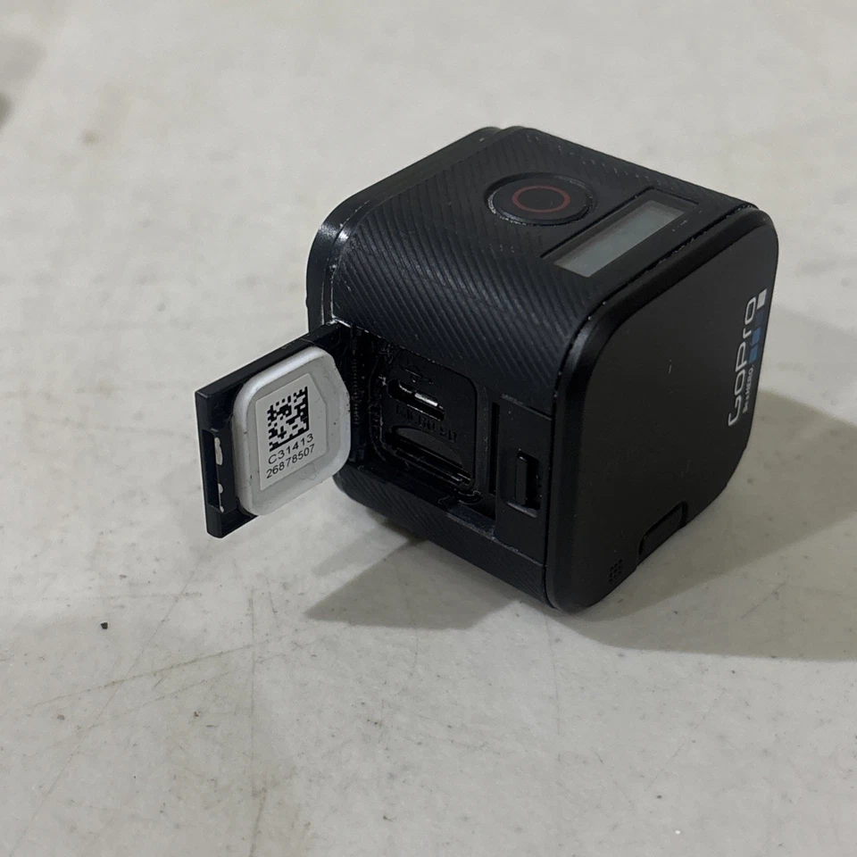 GoPro Hero Session Camcorder With Cage And Accessories - Image 3 of 4