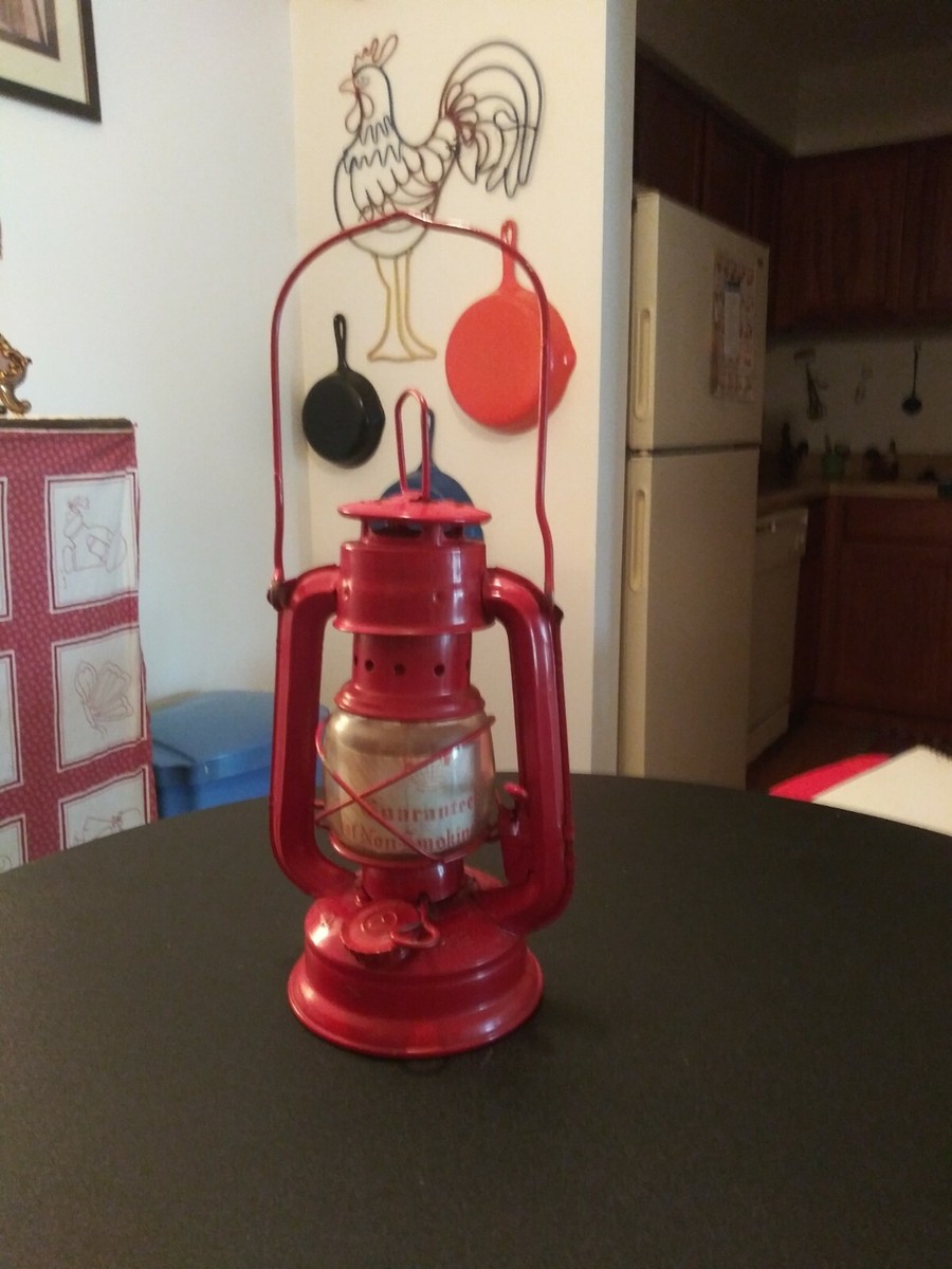 Antique/Vintage Globe Brand #202 Red Handled Kerosene Lantern