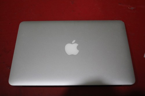 Apple Macbook Air 11in 2013 A1465 Intel Core i5 1.3GHz 4GB RAM 120GB SSD BIG SUR - Picture 2 of 5