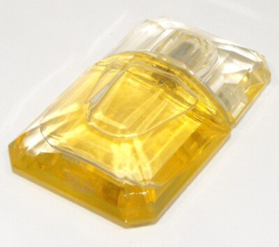 Yellow Diamond Kkw Beauty Parfum Yellow Diamond (Kourtney) KKW