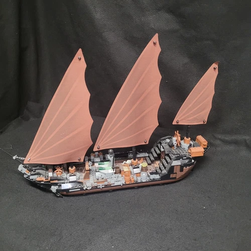LORD OF THE RINGS RETIRED LEGO #79008 Pirate Ship Ambush 80% Complete???