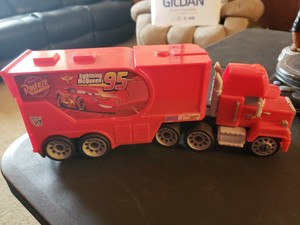 lighting mcqueen mack truck