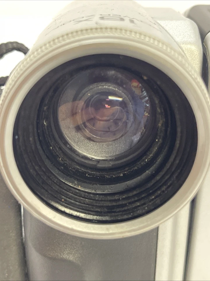 Sharp VL-A110u 8mm Video 8 Camcorder Camera Viewcam Video Transfer Untested - Image 4 of 4