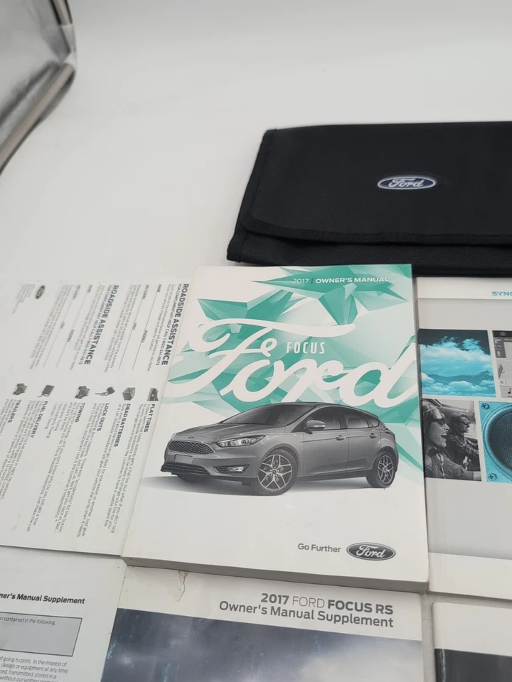 2017 Ford Focus Owners Manual With RS Supplement And Sync 3 Guide Plus Case - Image 2 of 4