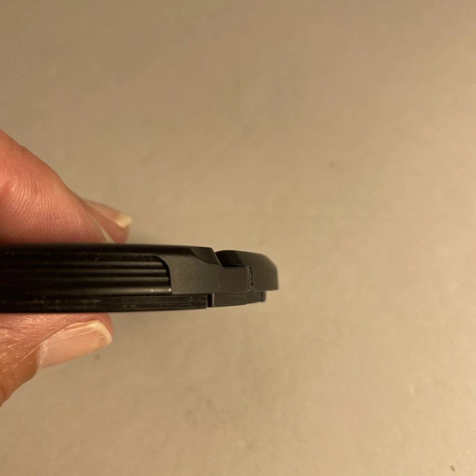 Nikon 72mm lens front cap LC-72 Original - Image 4 of 4