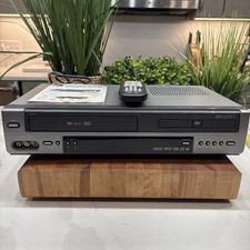 GO VIDEO DV1030 DVD Player - VCR Works Includes Remote Manuel READ