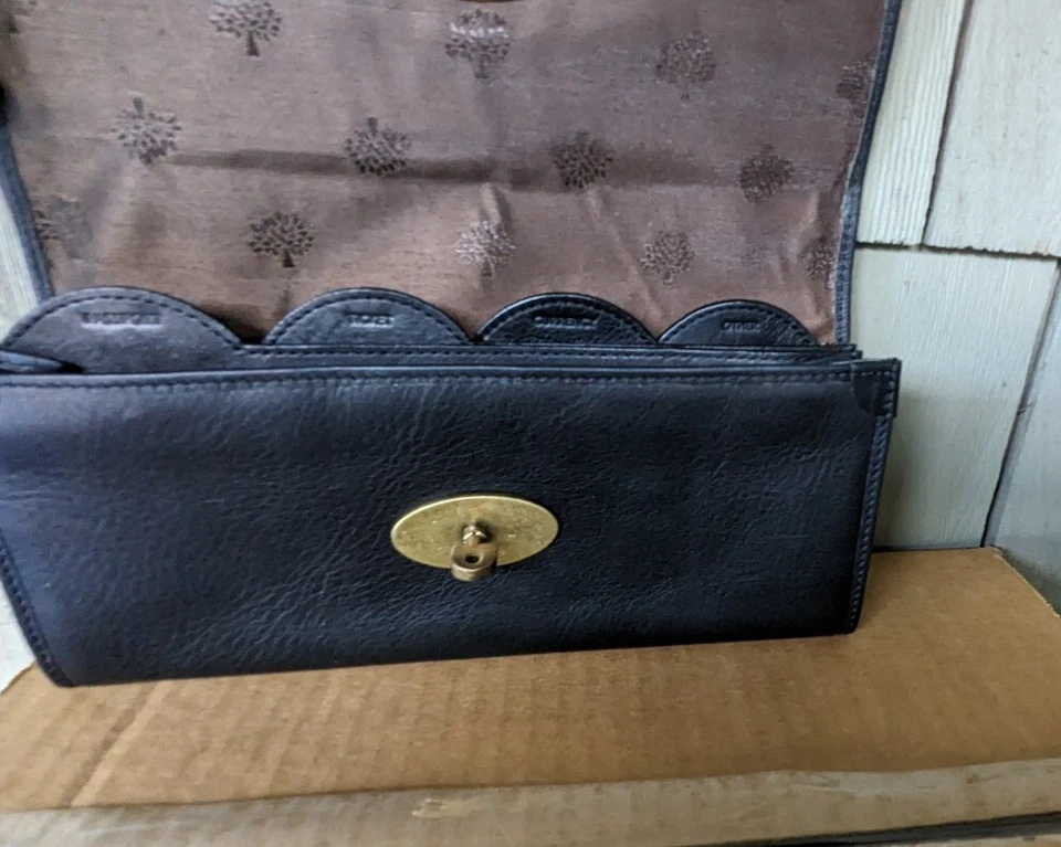 Cartera Mulberry Cuero Negro Clásica ID Pasaporte Cerradura Giratoria Latón Herrajes Foto 4 de 4